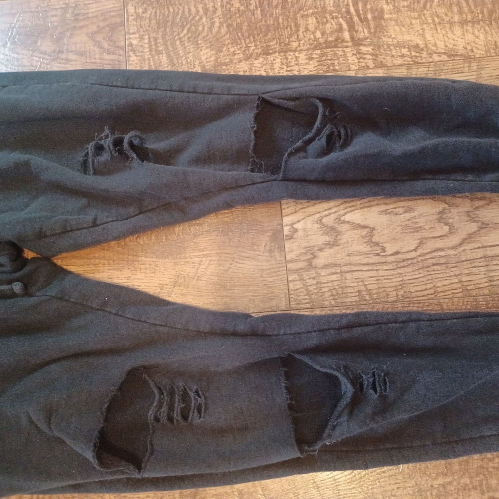 Pinkblush Distressed Jogger Sweatpants with Pockets Sz Medium Black - Picture 2 of 6